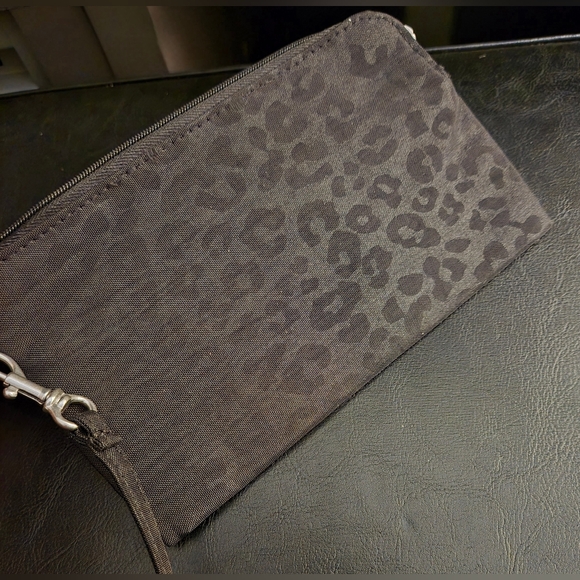 Baggallini Wristlet Wallet - Picture 4 of 4